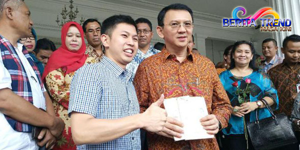 Teka Teki Kekalahan Ahok Tetapi Masih Kebanjiran Karangan Bunga Di Balai kota