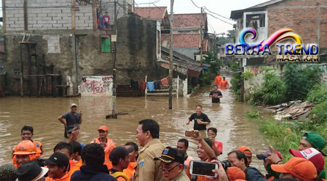 Ahok Mengungkapkan Banjir Tinggal 80 Titik, Rata-rata 3 Jam Akan Surut
