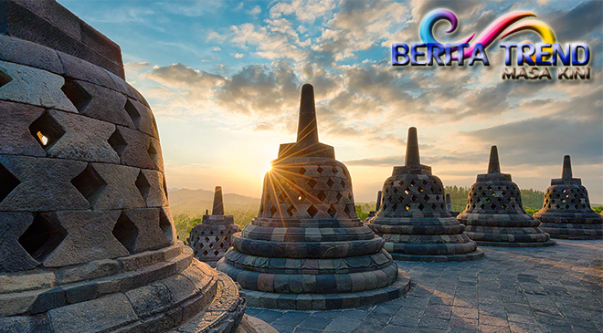 Mempersiapkan Fasilitas Tambahan Menjelang Libur Lebaran di Candi Borobudur