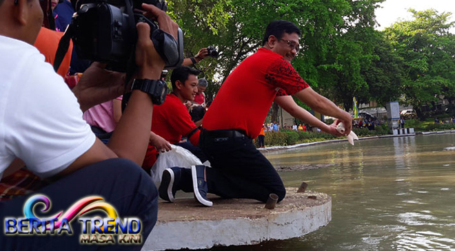 Djarot Mengunjungi Pemancingan Situ Lembang, Jangan Menggunakan Setrum!