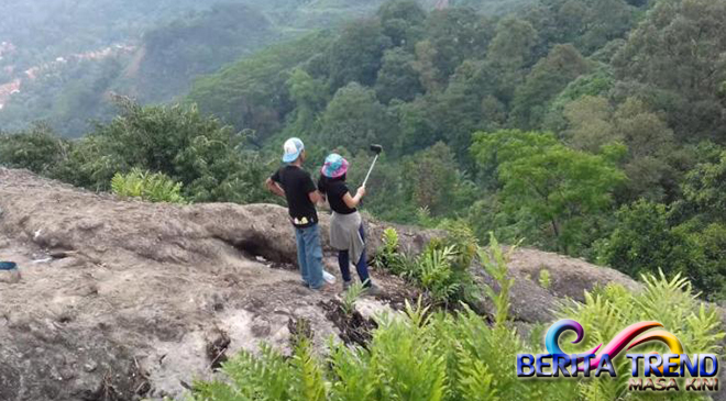 Dulu Katanya Terdapat Telapak Kaki Raksasa Si Kabayan