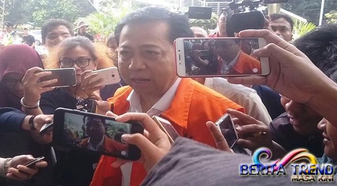 Senyum Bahagia Setya Novanto Ketika Muncul di KPK