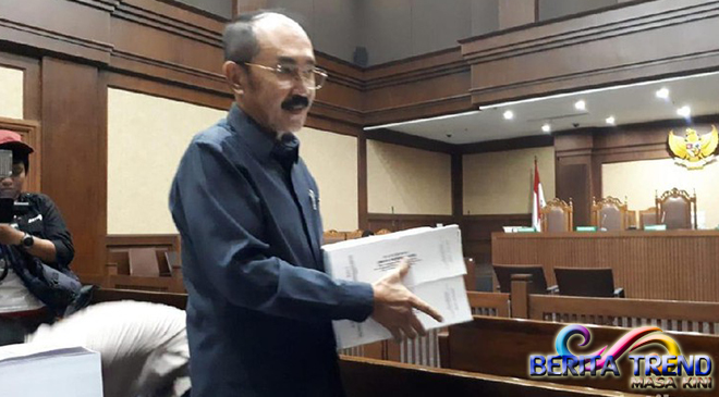 Fredrich Menunjukkan 2 Ribu Lembar Pledoi, Saya Akan Membacanya Sendiri