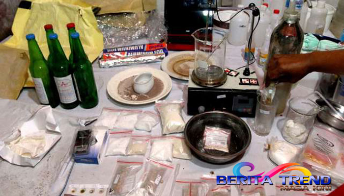 Seorang Pramugari Seludupkan Heroin lewat Pakaian Dalam, Dipenjara 9 Tahun