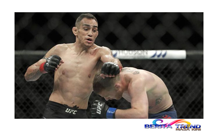 Tony Ferguson Dianggap Arogan Usai Kalah dari Oliveira