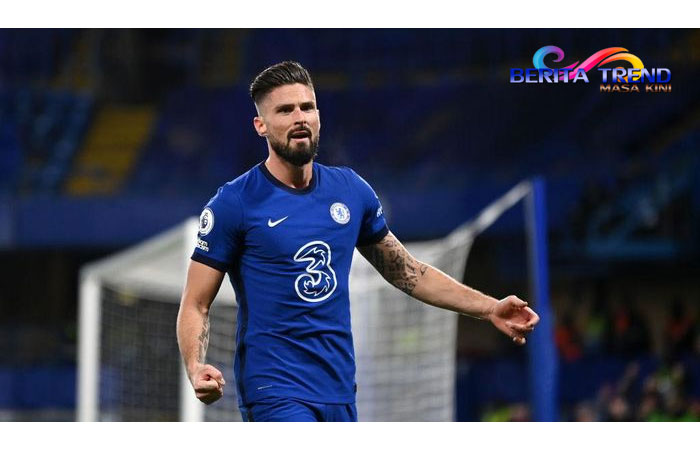 Pirlo Tertarik Giroud, Mau Bawa ke Juventus?
