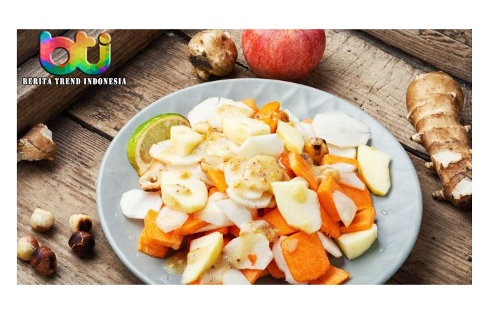Sepi Pelanggan, Pria Ini Diam-Diam Bantu Usaha Kuliner Ibunya