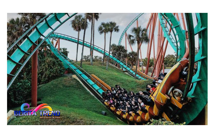 Kesengsem Banget, Wanita Ini Ngaku Jatuh Cinta pada Rollercoaster